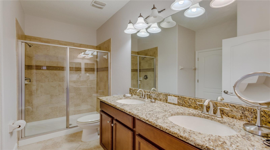 Davenport, Florida 33896, 8 Bedrooms Bedrooms, ,5 Bathroomsbathrooms,Residential,For Sale,Wexford,Mfro6313469