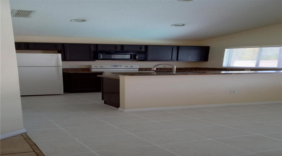 Davenport, Florida 33897, 4 Bedrooms Bedrooms, ,2 Bathroomsbathrooms,Residential,For Sale,Hillcrest,Mfro6314274