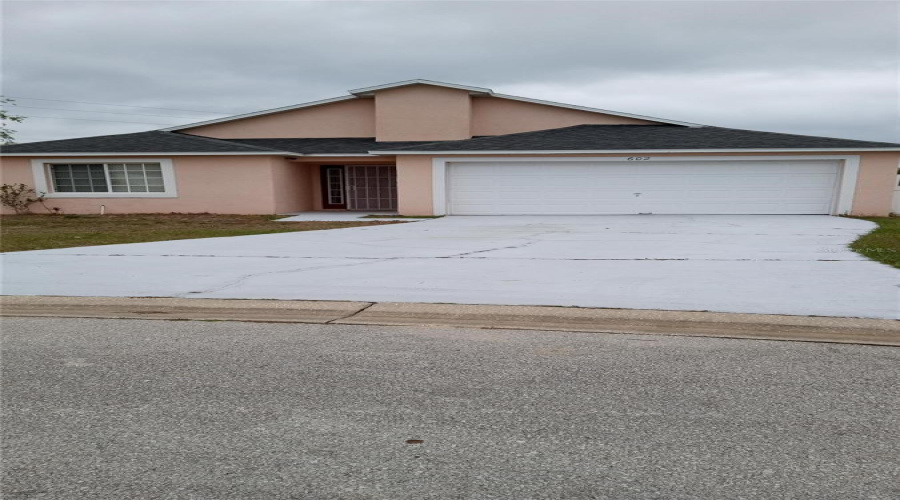 Davenport, Florida 33897, 4 Bedrooms Bedrooms, ,2 Bathroomsbathrooms,Residential,For Sale,Hillcrest,Mfro6314274