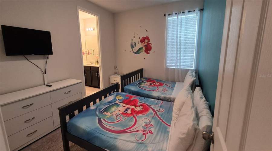 Kissimmee, Florida 34747, 6 Bedrooms Bedrooms, ,5 Bathroomsbathrooms,Residential,For Sale,Nassau Point,Mfro6313978
