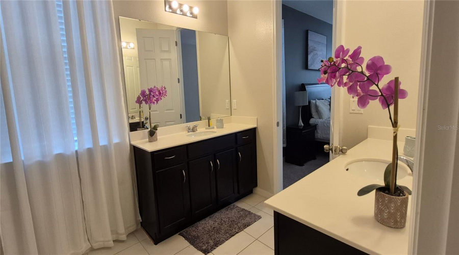 Kissimmee, Florida 34747, 6 Bedrooms Bedrooms, ,5 Bathroomsbathrooms,Residential,For Sale,Nassau Point,Mfro6313978