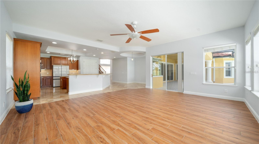 Davenport, Florida 33837, 5 Bedrooms Bedrooms, ,4 Bathroomsbathrooms,Residential,For Sale,Pinehurst,Mfrs5127597