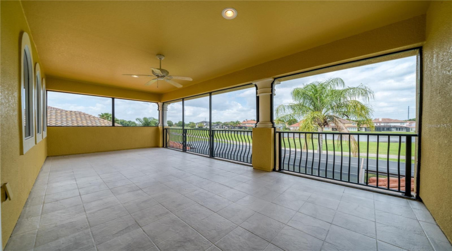 Davenport, Florida 33837, 5 Bedrooms Bedrooms, ,4 Bathroomsbathrooms,Residential,For Sale,Pinehurst,Mfrs5127597