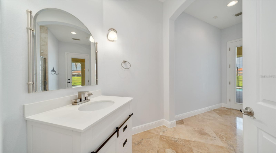 Davenport, Florida 33837, 5 Bedrooms Bedrooms, ,4 Bathroomsbathrooms,Residential,For Sale,Pinehurst,Mfrs5127597