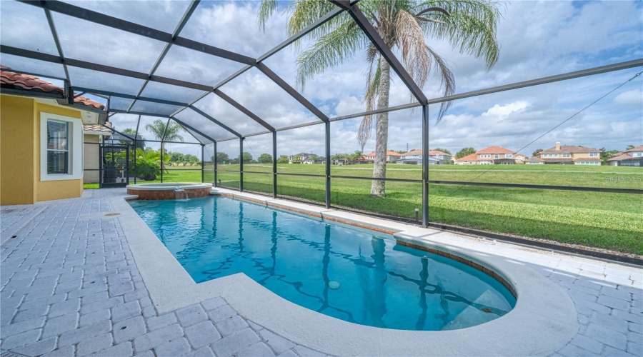 Davenport, Florida 33837, 5 Bedrooms Bedrooms, ,4 Bathroomsbathrooms,Residential,For Sale,Pinehurst,Mfrs5127597