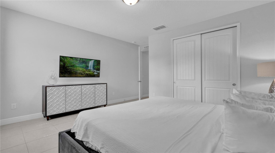 Kissimmee, Florida 34747, 8 Bedrooms Bedrooms, ,7 Bathroomsbathrooms,Residential,For Sale,Marker,Mfro6314403