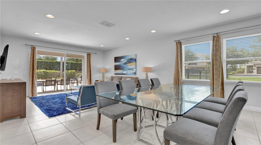 Kissimmee, Florida 34747, 8 Bedrooms Bedrooms, ,7 Bathroomsbathrooms,Residential,For Sale,Marker,Mfro6314403