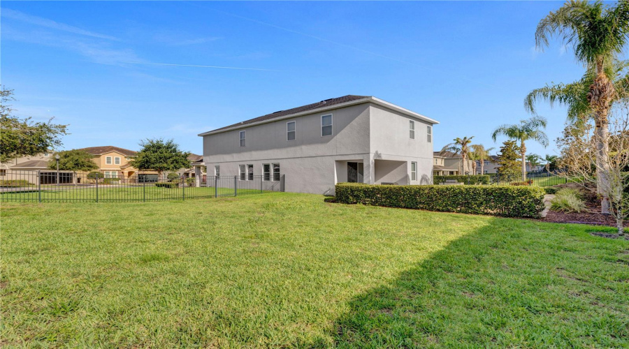 Kissimmee, Florida 34747, 8 Bedrooms Bedrooms, ,7 Bathroomsbathrooms,Residential,For Sale,Marker,Mfro6314403