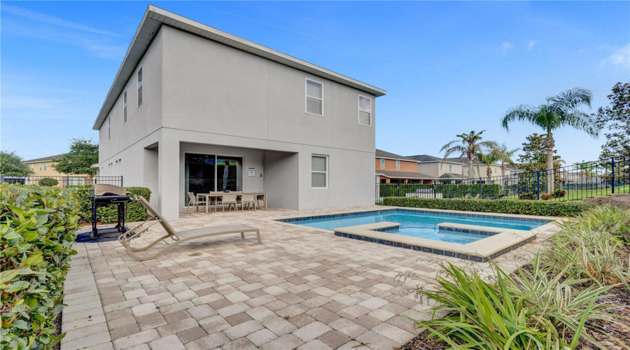 Kissimmee, Florida 34747, 8 Bedrooms Bedrooms, ,7 Bathroomsbathrooms,Residential,For Sale,Marker,Mfro6314403