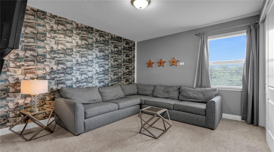 Kissimmee, Florida 34747, 8 Bedrooms Bedrooms, ,7 Bathroomsbathrooms,Residential,For Sale,Marker,Mfro6314403