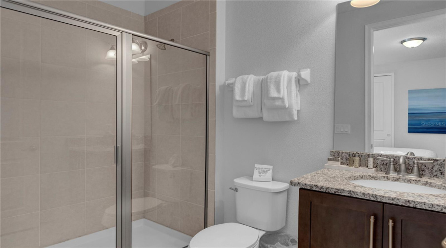 Kissimmee, Florida 34747, 8 Bedrooms Bedrooms, ,7 Bathroomsbathrooms,Residential,For Sale,Marker,Mfro6314403