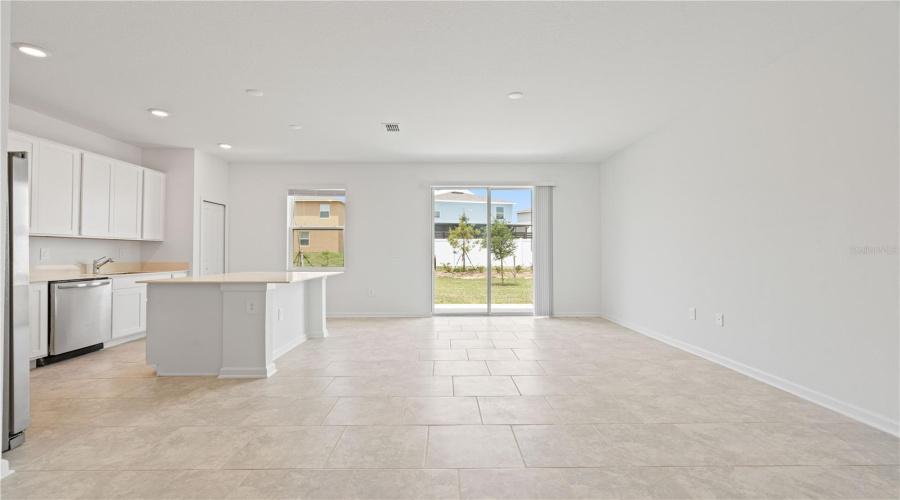 Davenport, Florida 33837, 3 Bedrooms Bedrooms, ,2 Bathroomsbathrooms,Residential,For Sale,Pierr,Mfro6312830