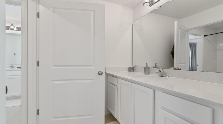 Davenport, Florida 33896, 3 Bedrooms Bedrooms, ,2 Bathroomsbathrooms,Residential,For Sale,Sanibel Dr,Mfrl4953420