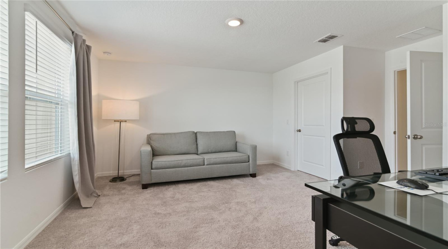 Davenport, Florida 33896, 3 Bedrooms Bedrooms, ,2 Bathroomsbathrooms,Residential,For Sale,Sanibel Dr,Mfrl4953420