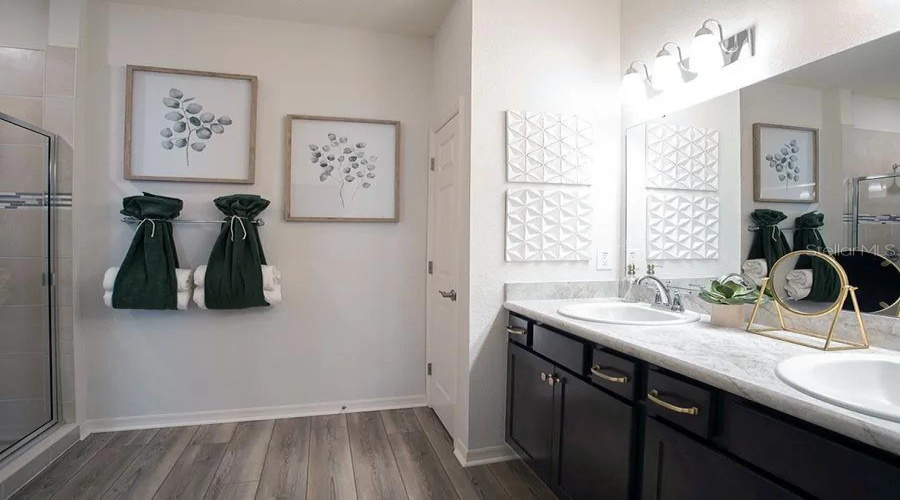 Davenport, Florida 33837, 4 Bedrooms Bedrooms, ,2 Bathroomsbathrooms,Residential,For Sale,Fleur,Mfrl4953241