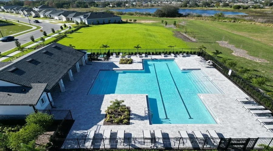 Davenport, Florida 33837, 4 Bedrooms Bedrooms, ,2 Bathroomsbathrooms,Residential,For Sale,Fleur,Mfrl4953241