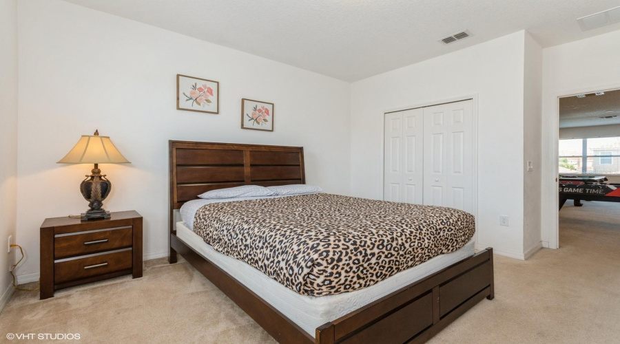 Bed 9 Upstairs