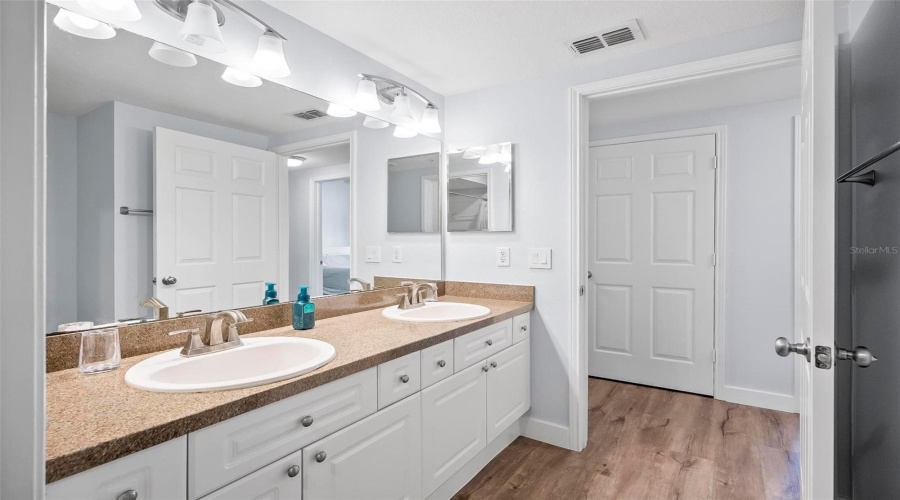 Kissimmee, Florida 34747, 3 Bedrooms Bedrooms, ,2 Bathroomsbathrooms,Residential,For Sale,Celebration,Mfrfc310158