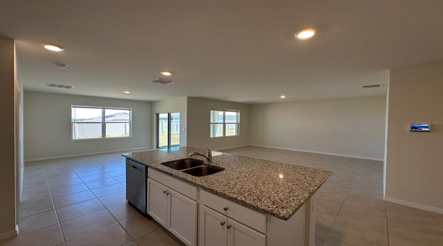 Davenport, Florida 33837, 3 Bedrooms Bedrooms, ,2 Bathroomsbathrooms,Residential,For Sale,Buckeye,Mfro6314566