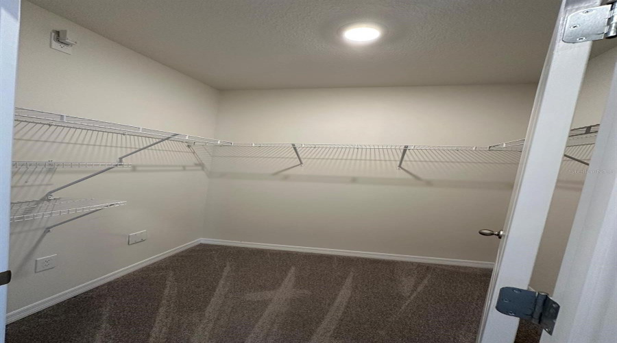 Davenport, Florida 33837, 3 Bedrooms Bedrooms, ,2 Bathroomsbathrooms,Residential,For Sale,Buckeye,Mfro6314566