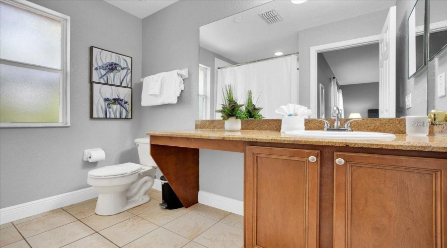 Davenport, Florida 33897, 4 Bedrooms Bedrooms, ,3 Bathroomsbathrooms,Residential,For Sale,Calabria Avenue,Mfro6314569