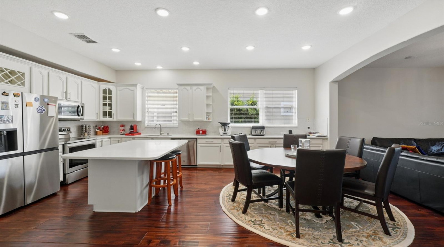 Orlando, Florida 32836, 4 Bedrooms Bedrooms, ,3 Bathroomsbathrooms,Residential,For Sale,Via Bella Notte,Mfro6313147