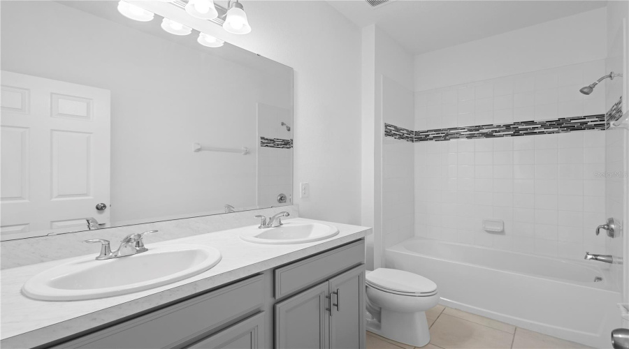 Davenport, Florida 33837, 4 Bedrooms Bedrooms, ,3 Bathroomsbathrooms,Residential,For Sale,Tisone,Mfro6313710