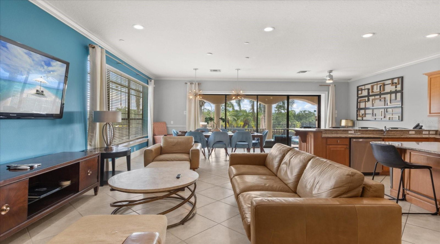Kissimmee, Florida 34747, 6 Bedrooms Bedrooms, ,4 Bathroomsbathrooms,Residential,For Sale,Golden Bear,Mfrs5127118
