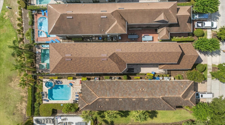 Kissimmee, Florida 34747, 6 Bedrooms Bedrooms, ,4 Bathroomsbathrooms,Residential,For Sale,Golden Bear,Mfrs5127118