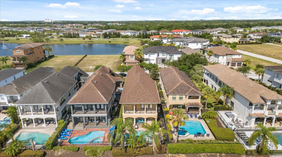 Kissimmee, Florida 34747, 6 Bedrooms Bedrooms, ,4 Bathroomsbathrooms,Residential,For Sale,Golden Bear,Mfrs5127118