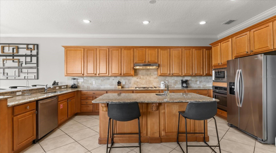 Kissimmee, Florida 34747, 6 Bedrooms Bedrooms, ,4 Bathroomsbathrooms,Residential,For Sale,Golden Bear,Mfrs5127118