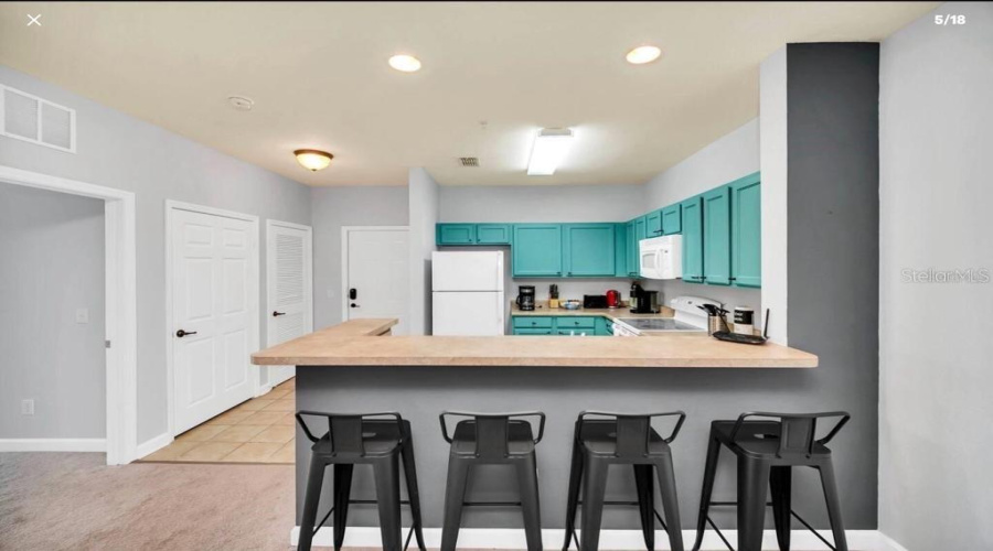 Kissimmee, Florida 34747, 3 Bedrooms Bedrooms, ,2 Bathroomsbathrooms,Residential,For Sale,Feltrim,Mfrtb8390911