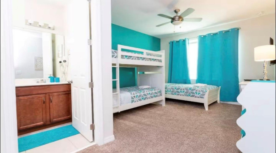 Kissimmee, Florida 34747, 5 Bedrooms Bedrooms, ,5 Bathroomsbathrooms,Residential,For Sale,Nassau Point,Mfro6314194