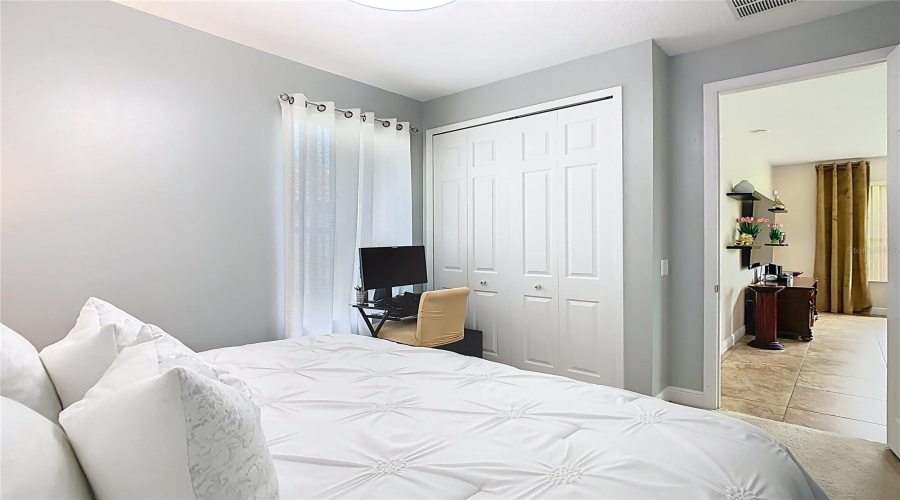 Kissimmee, Florida 34746, 4 Bedrooms Bedrooms, ,3 Bathroomsbathrooms,Residential,For Sale,Vessel,Mfrs5128152