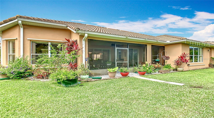 Kissimmee, Florida 34746, 4 Bedrooms Bedrooms, ,3 Bathroomsbathrooms,Residential,For Sale,Vessel,Mfrs5128152