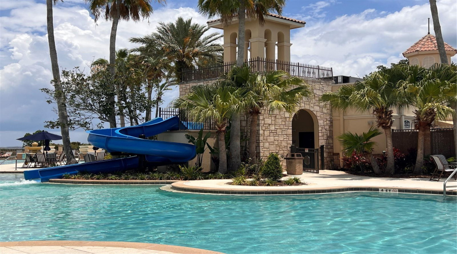 Kissimmee, Florida 34746, 4 Bedrooms Bedrooms, ,3 Bathroomsbathrooms,Residential,For Sale,Vessel,Mfrs5128152