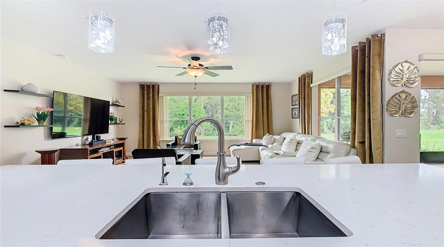 Kissimmee, Florida 34746, 4 Bedrooms Bedrooms, ,3 Bathroomsbathrooms,Residential,For Sale,Vessel,Mfrs5128152