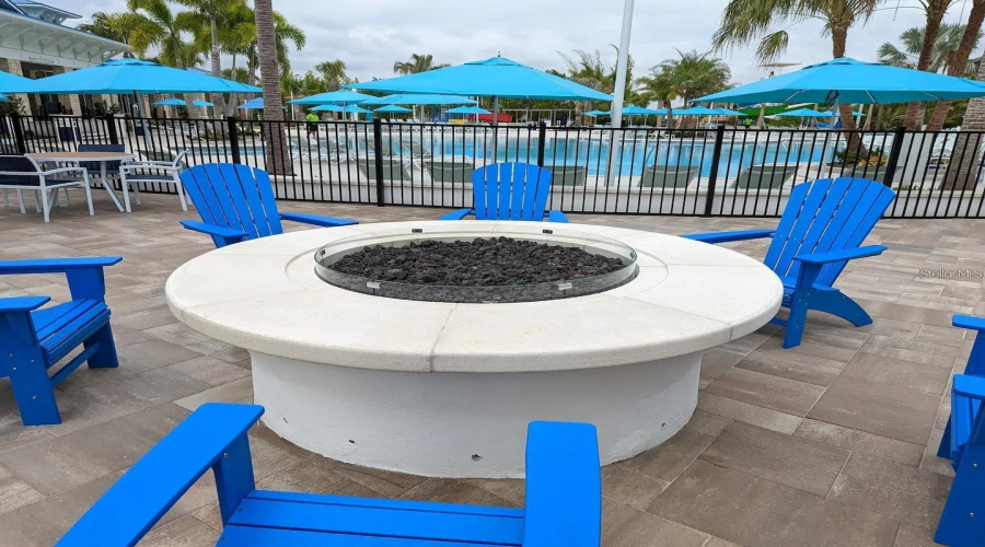 Davenport, Florida 33897, 5 Bedrooms Bedrooms, ,4 Bathroomsbathrooms,Residential,For Sale,Lana,Mfrs5128200