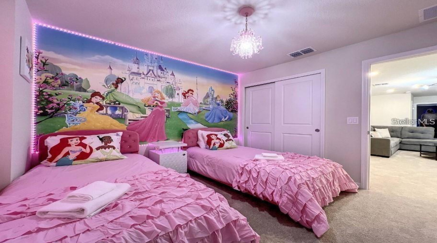 Davenport, Florida 33897, 5 Bedrooms Bedrooms, ,4 Bathroomsbathrooms,Residential,For Sale,Lana,Mfrs5128200