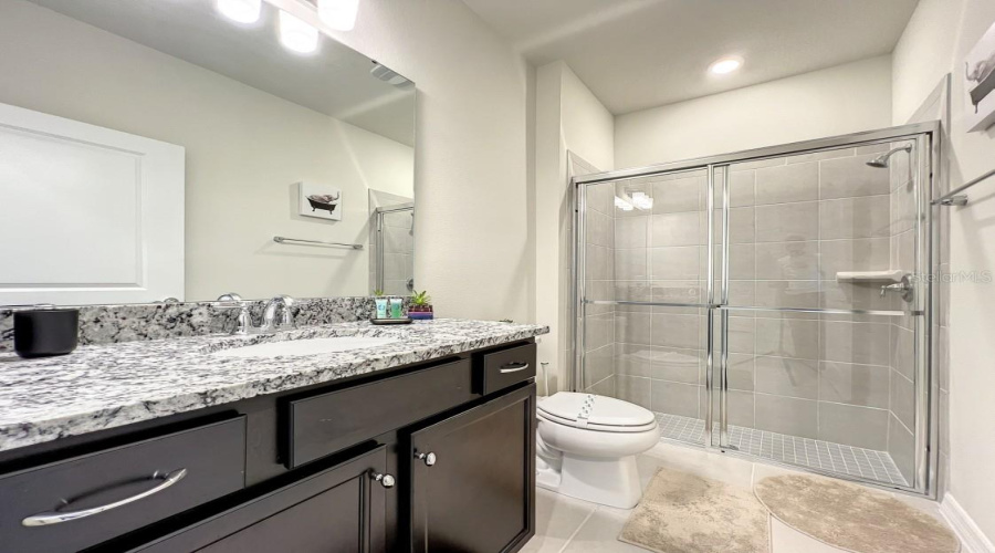 DAVENPORT, Florida 33897, 5 Bedrooms Bedrooms, ,4 BathroomsBathrooms,Residential,For Sale,LANA,0,MFRS5128200