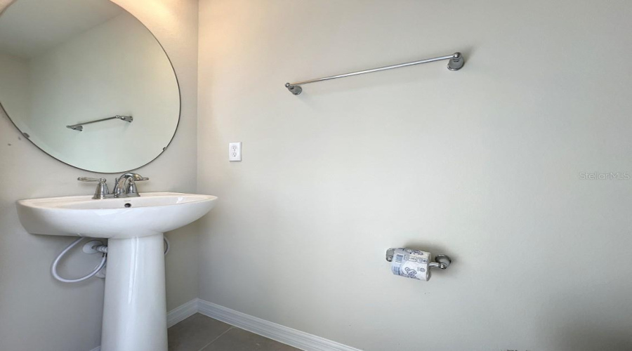 DAVENPORT, Florida 33897, 5 Bedrooms Bedrooms, ,4 BathroomsBathrooms,Residential,For Sale,LANA,0,MFRS5128200