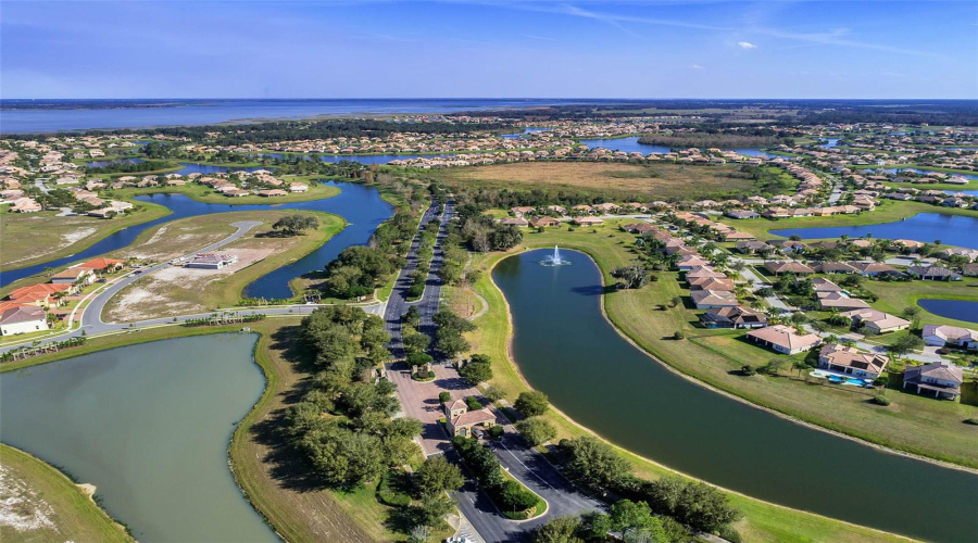 KISSIMMEE, Florida 34746, 5 Bedrooms Bedrooms, ,3 BathroomsBathrooms,Residential,For Sale,AGOSTINO,0,MFRO6313285