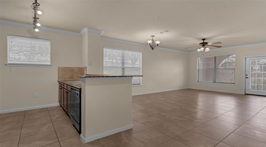 Davenport, Florida 33897, 3 Bedrooms Bedrooms, ,3 Bathroomsbathrooms,Residential,For Sale,Charo,Mfro6314849