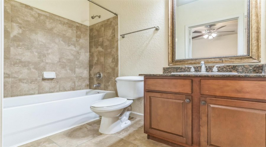 Davenport, Florida 33897, 3 Bedrooms Bedrooms, ,3 Bathroomsbathrooms,Residential,For Sale,Charo,Mfro6314849