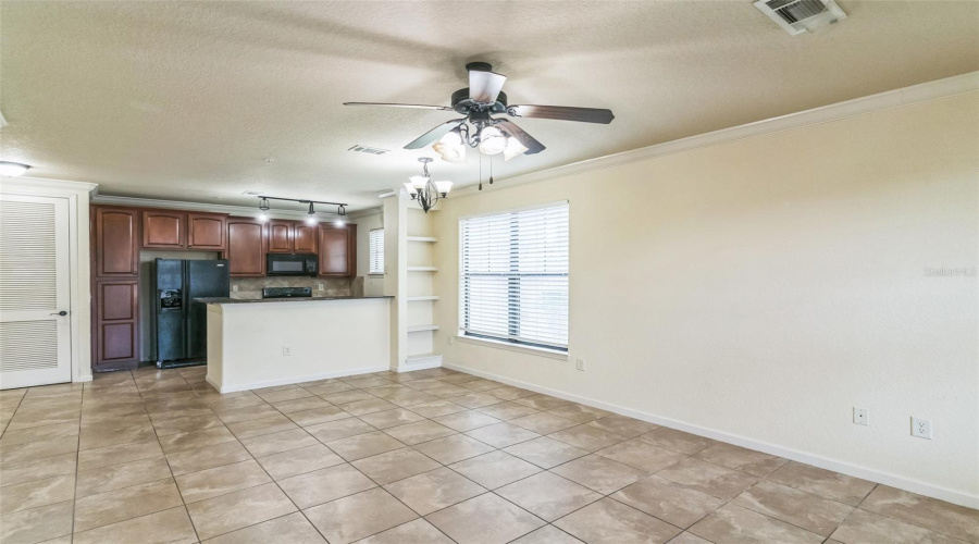 Davenport, Florida 33897, 3 Bedrooms Bedrooms, ,3 Bathroomsbathrooms,Residential,For Sale,Charo,Mfro6314849