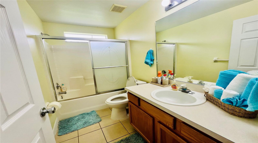 Davenport, Florida 33897, 4 Bedrooms Bedrooms, ,3 Bathroomsbathrooms,Residential,For Sale,Langham,Mfro6314912