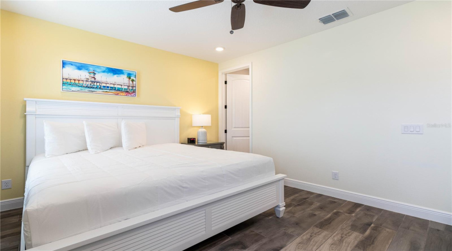 Kissimmee, Florida 34747, 3 Bedrooms Bedrooms, ,3 Bathroomsbathrooms,Residential,For Sale,Castaway,Mfro6314104