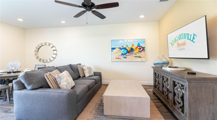 Kissimmee, Florida 34747, 3 Bedrooms Bedrooms, ,3 Bathroomsbathrooms,Residential,For Sale,Castaway,Mfro6314104