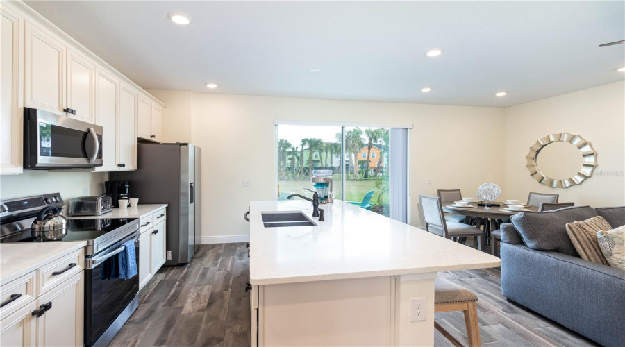 Kissimmee, Florida 34747, 3 Bedrooms Bedrooms, ,3 Bathroomsbathrooms,Residential,For Sale,Castaway,Mfro6314104