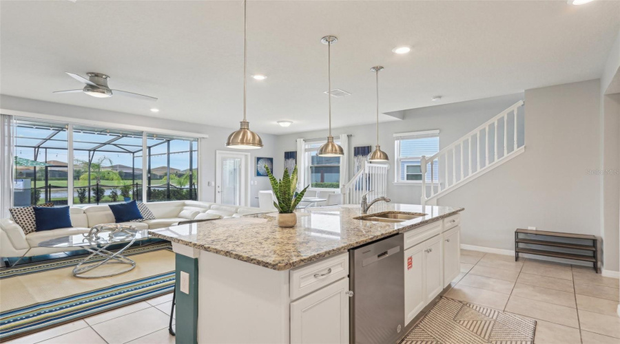 DAVENPORT, Florida 33837, 5 Bedrooms Bedrooms, ,4 BathroomsBathrooms,Residential,For Sale,OAK SPRING,0,MFRO6304419